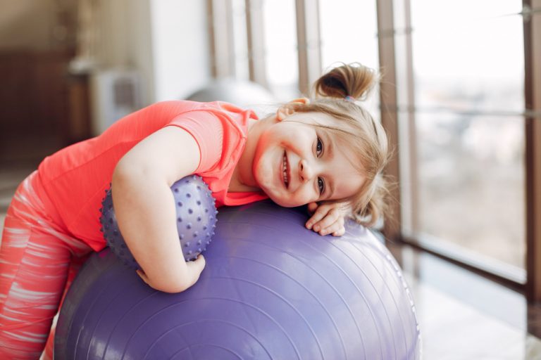 Cele mai distractive și eficiente exerciții fizice pentru copii